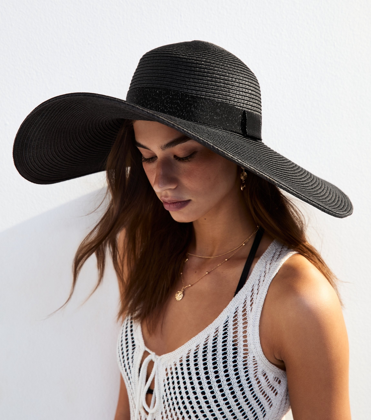 Black Straw Effect Oversized Floppy Hat New Look