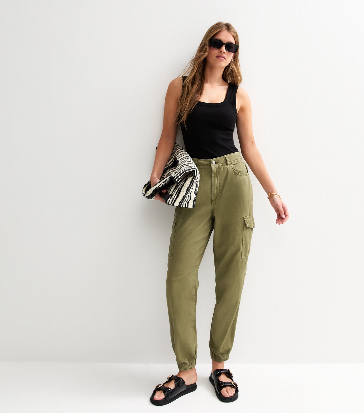 Women's Khaki Denim Cuffed Cargo Trousers New Look