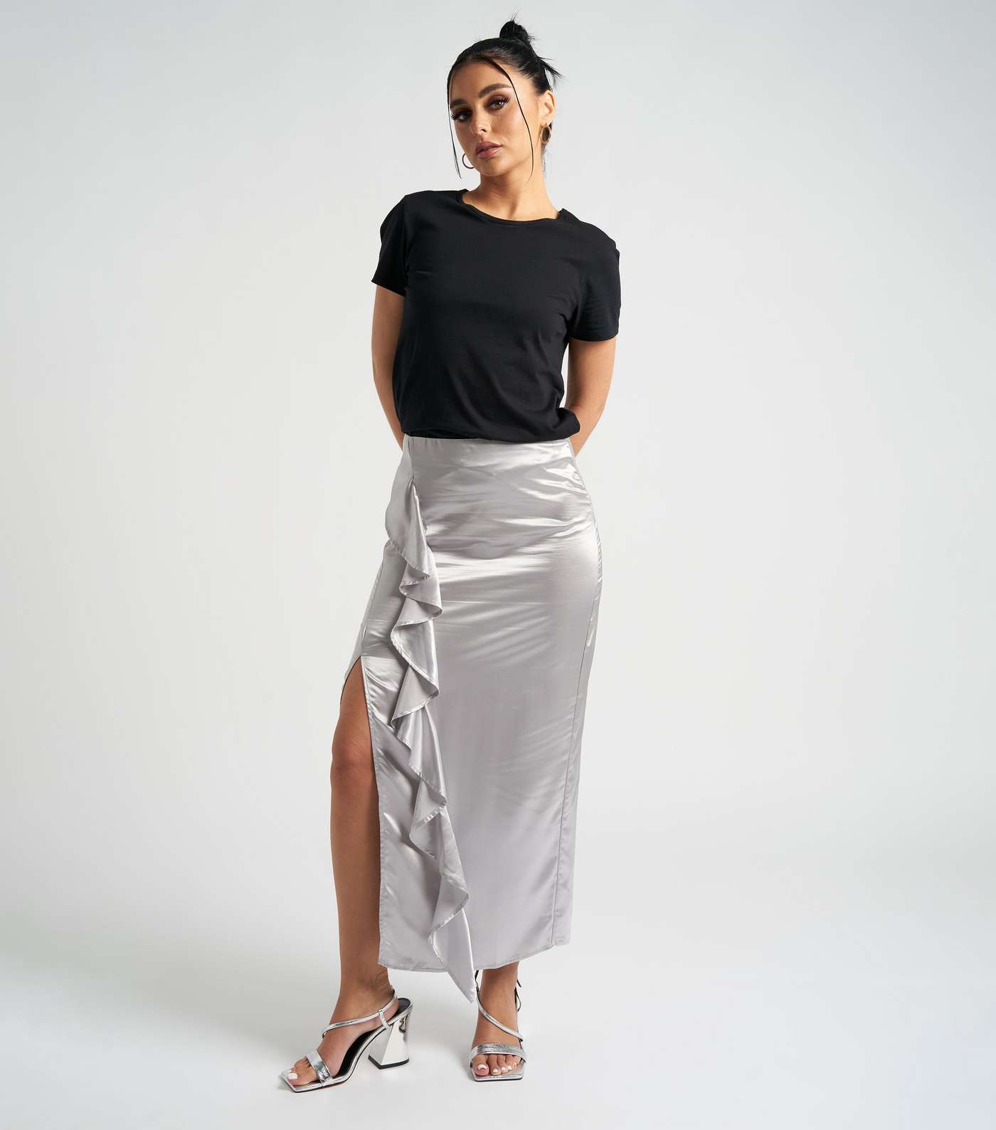 Urban Bliss Silver Satin Side Ruffle Split Hem Midaxi Skirt Image 2