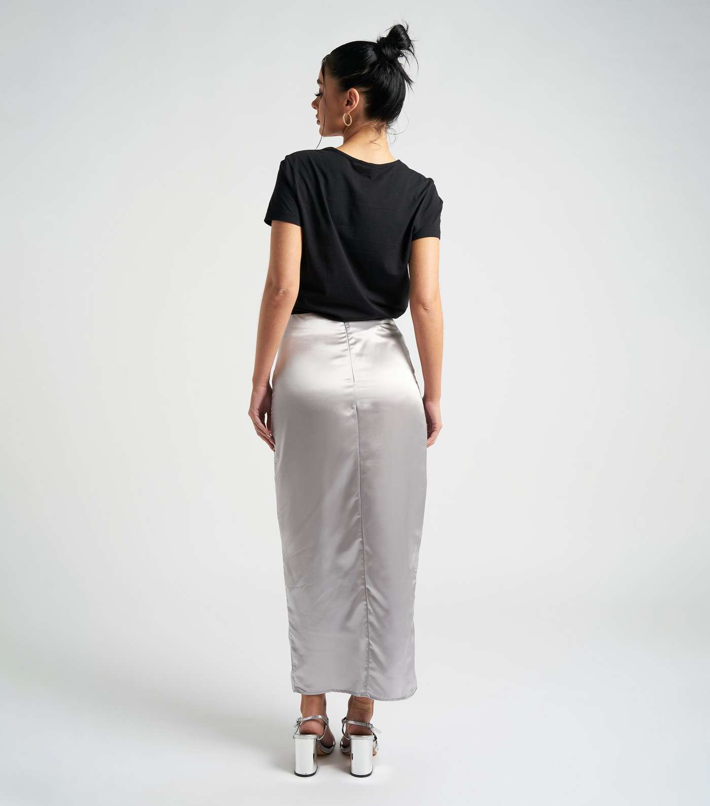 Urban Bliss Silver Satin Side Ruffle Split Hem Midaxi Skirt Image 4