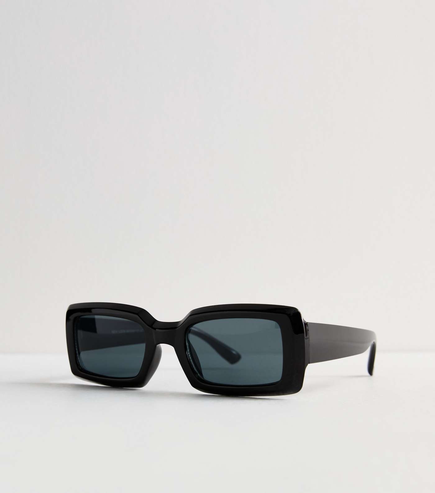 Black Rectangle Frame Sunglasses Image 2