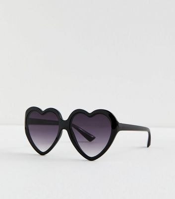Black Heart Frame Sunglasses New Look
