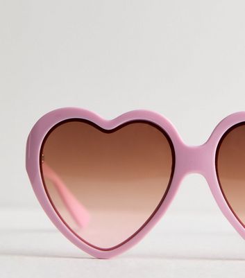 Gucci Heart Shaped Sunglasses in Black | Lyst UK
