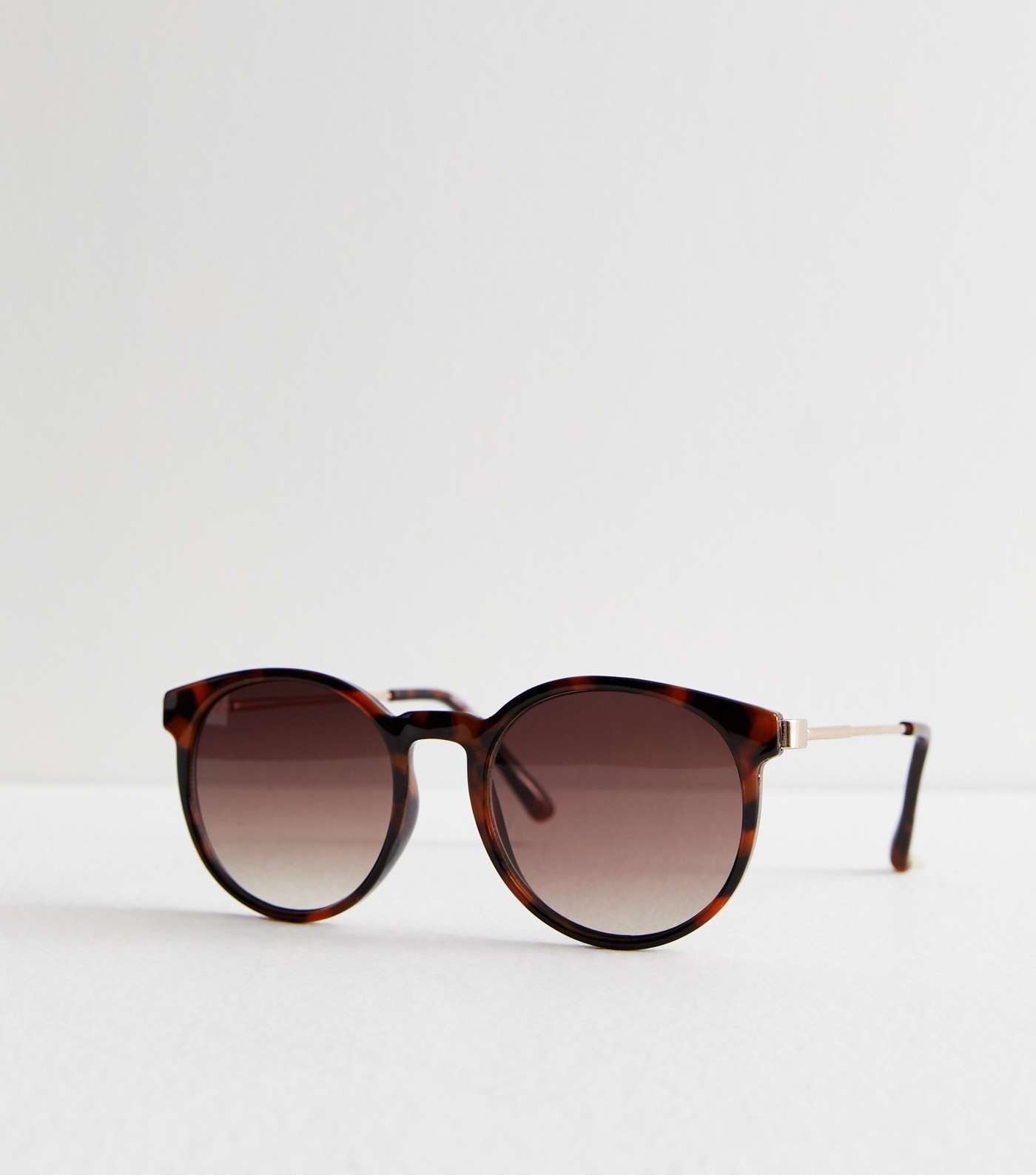 Brown Round Frame Sunglasses Image 2