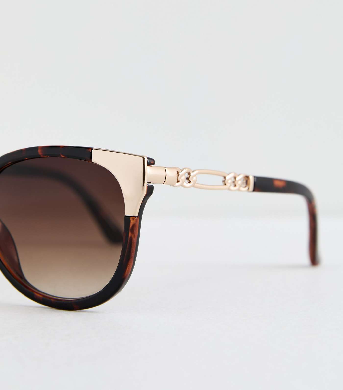 Brown Round Metal Trim Sunglasses Image 3
