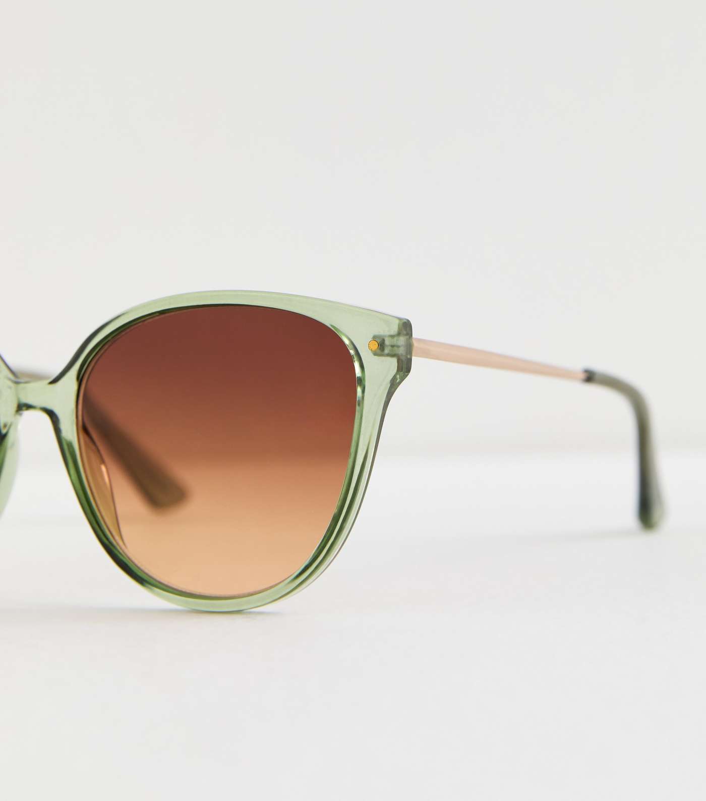 Green Trim Round Sunglasses Image 3