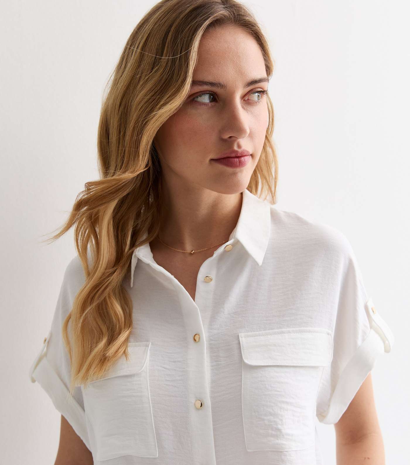 White Short Sleeve Pocket Front Shirt Image 2