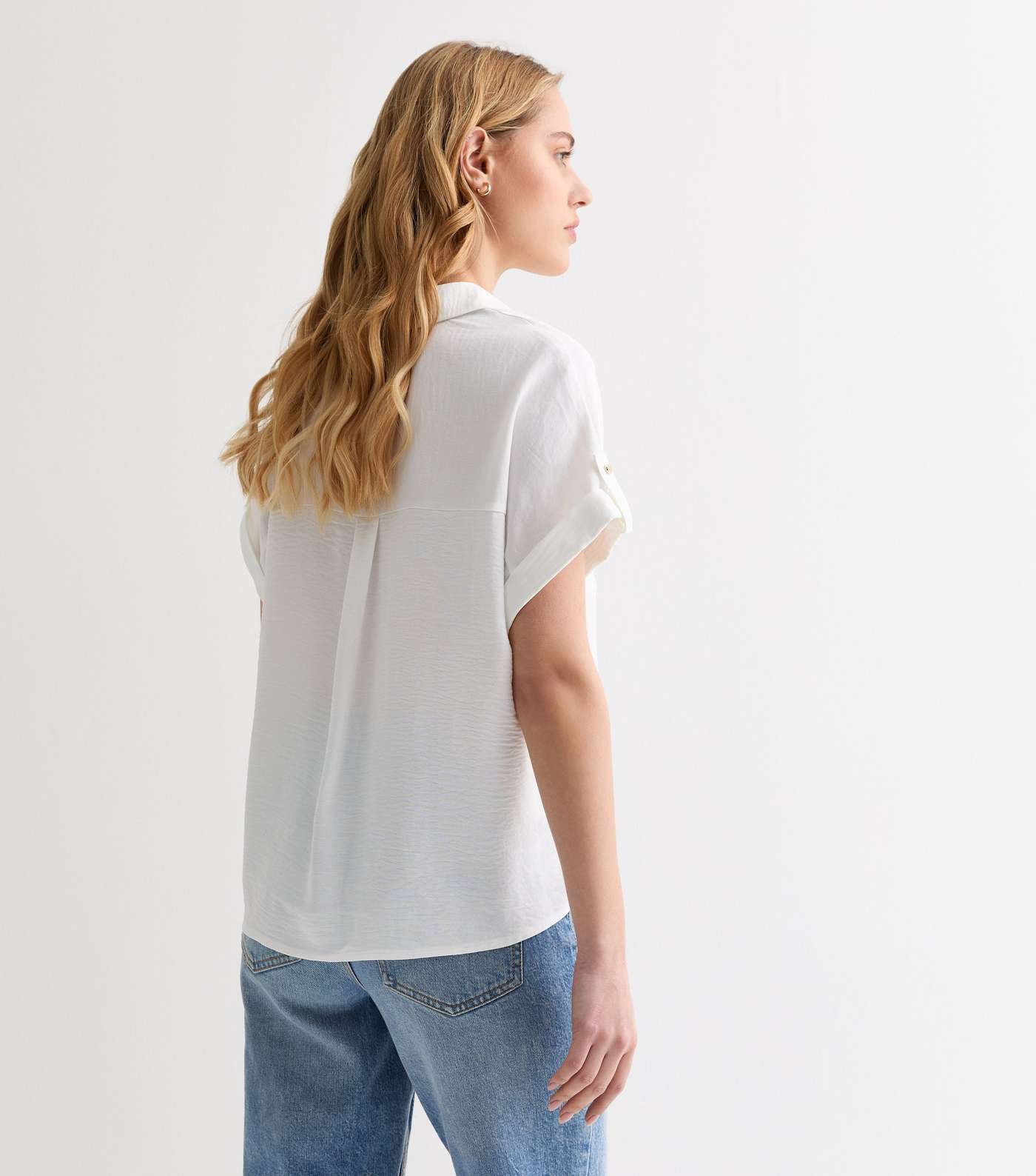 White Short Sleeve Pocket Front Shirt Image 4