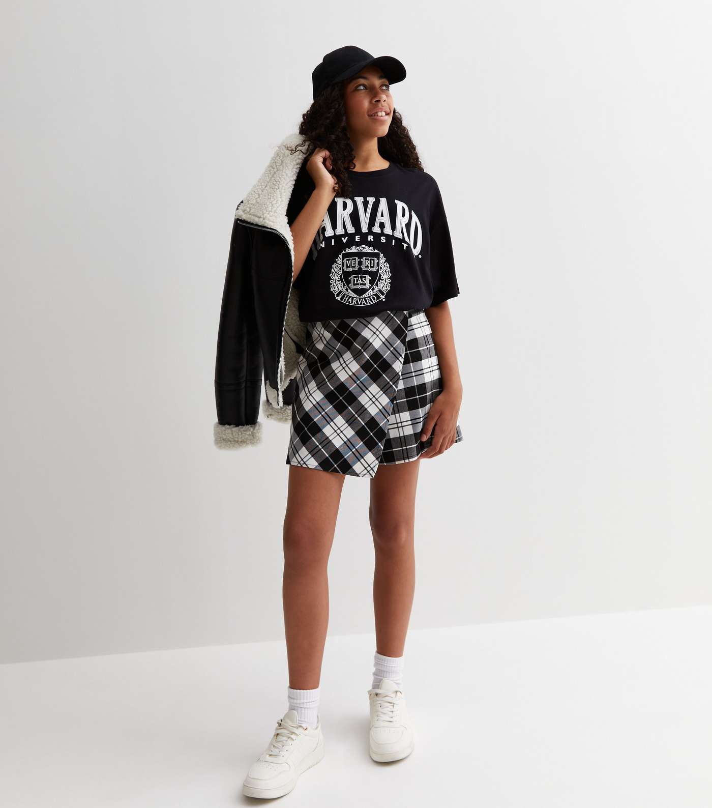 Girls Black Cotton Harvard Logo Oversized T-Shirt Image 3
