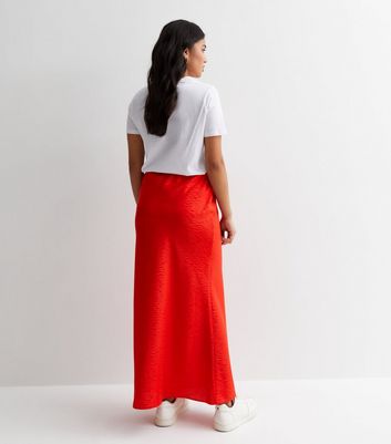 Petite Red Jacquard Satin Bias Cut Maxi Skirt New Look