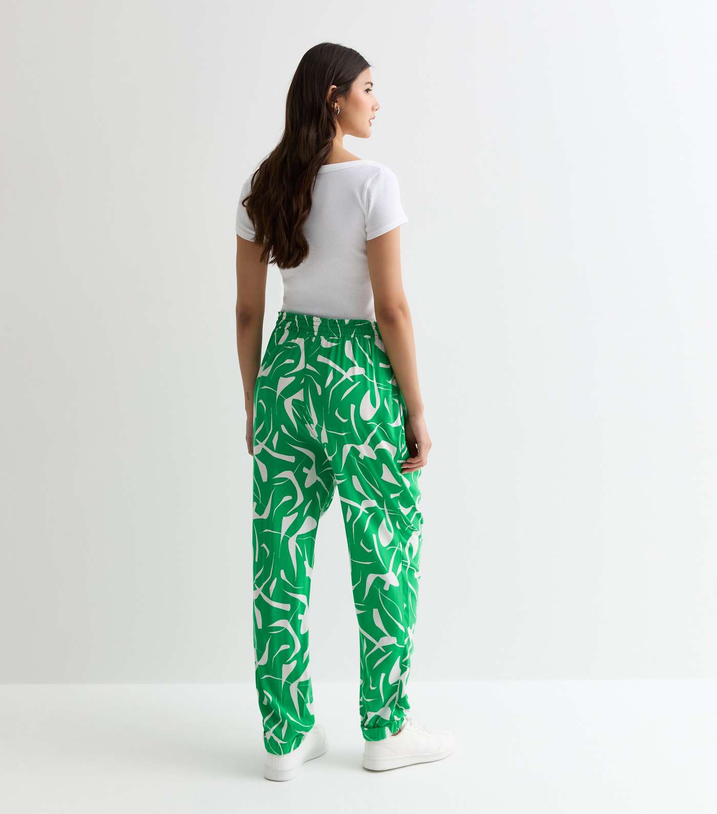Green Abstract Print Cuffed Joggers Image 4
