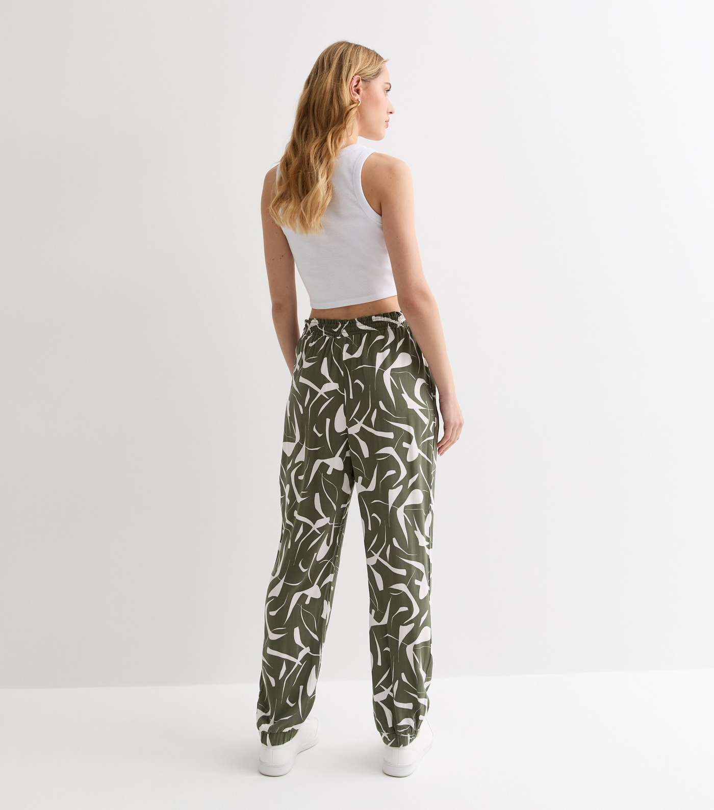 Green Abstract Print Cuffed Joggers Image 4