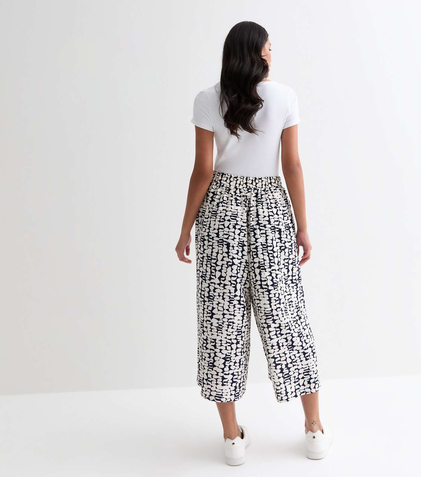 Blue Abstract Print Wide Leg Crop Trousers Image 4