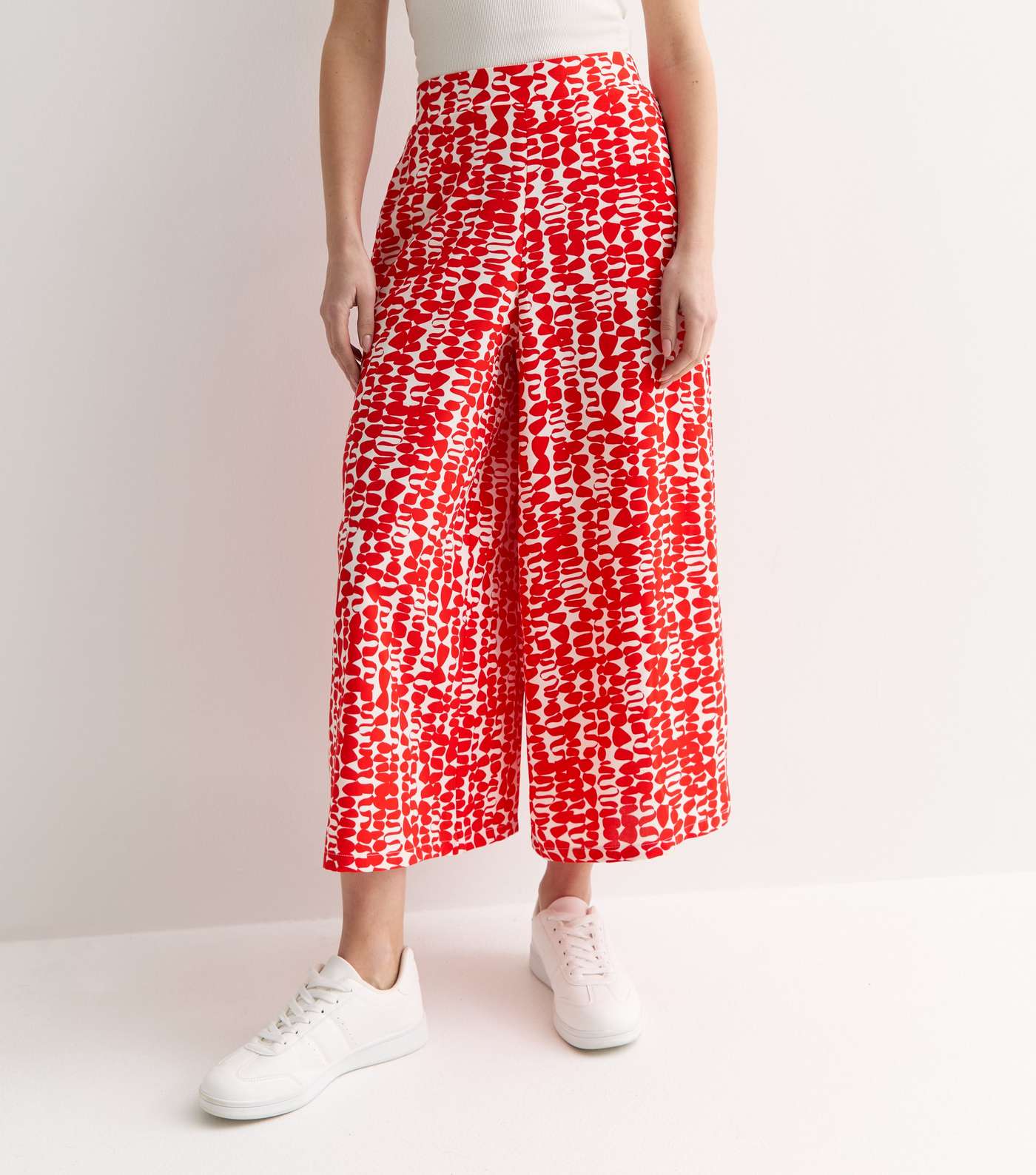 Red Abstract Print Wide Leg Crop Trousers Image 3