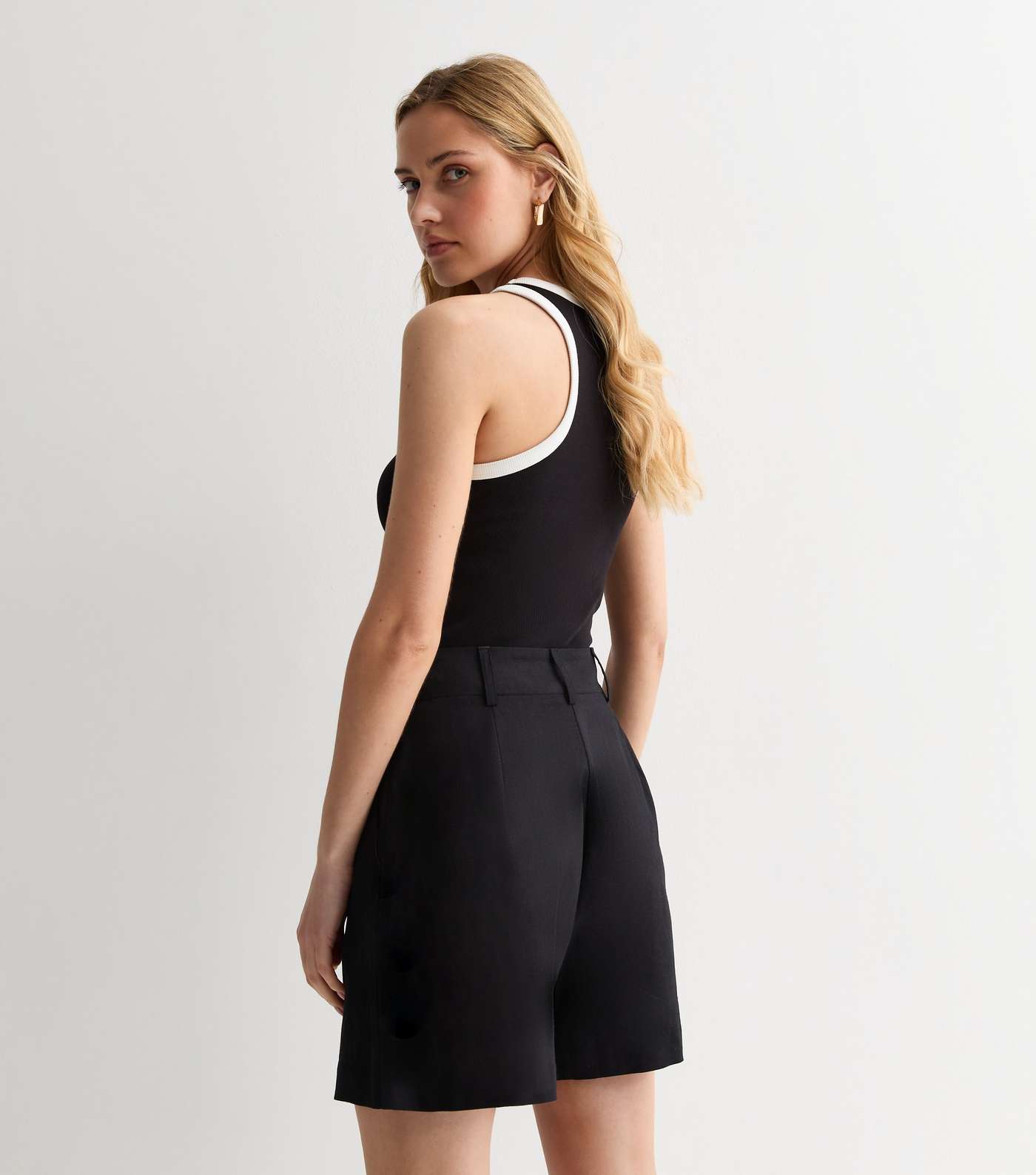 Black Linen Blend Tailored Shorts Image 4