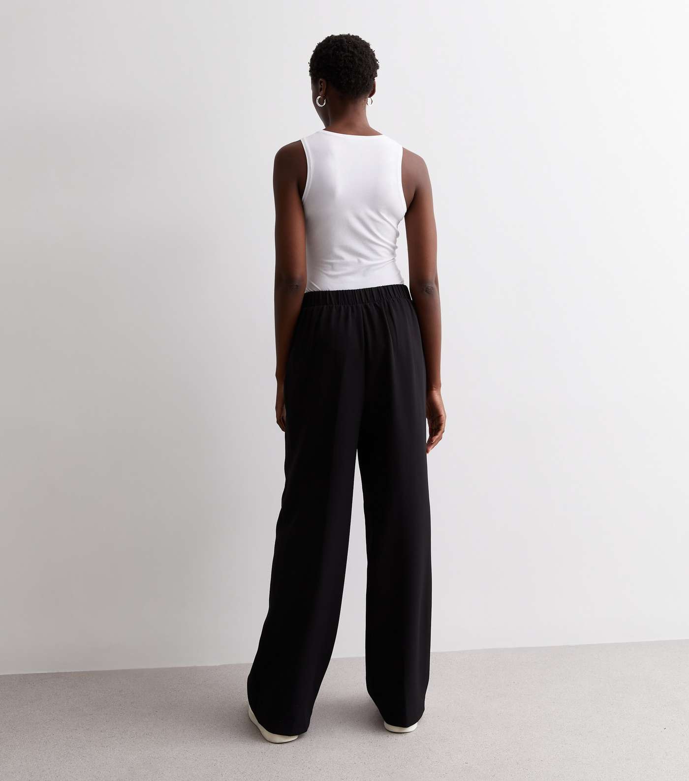 Tall Black Wide Leg Tailored Trousers Image 4