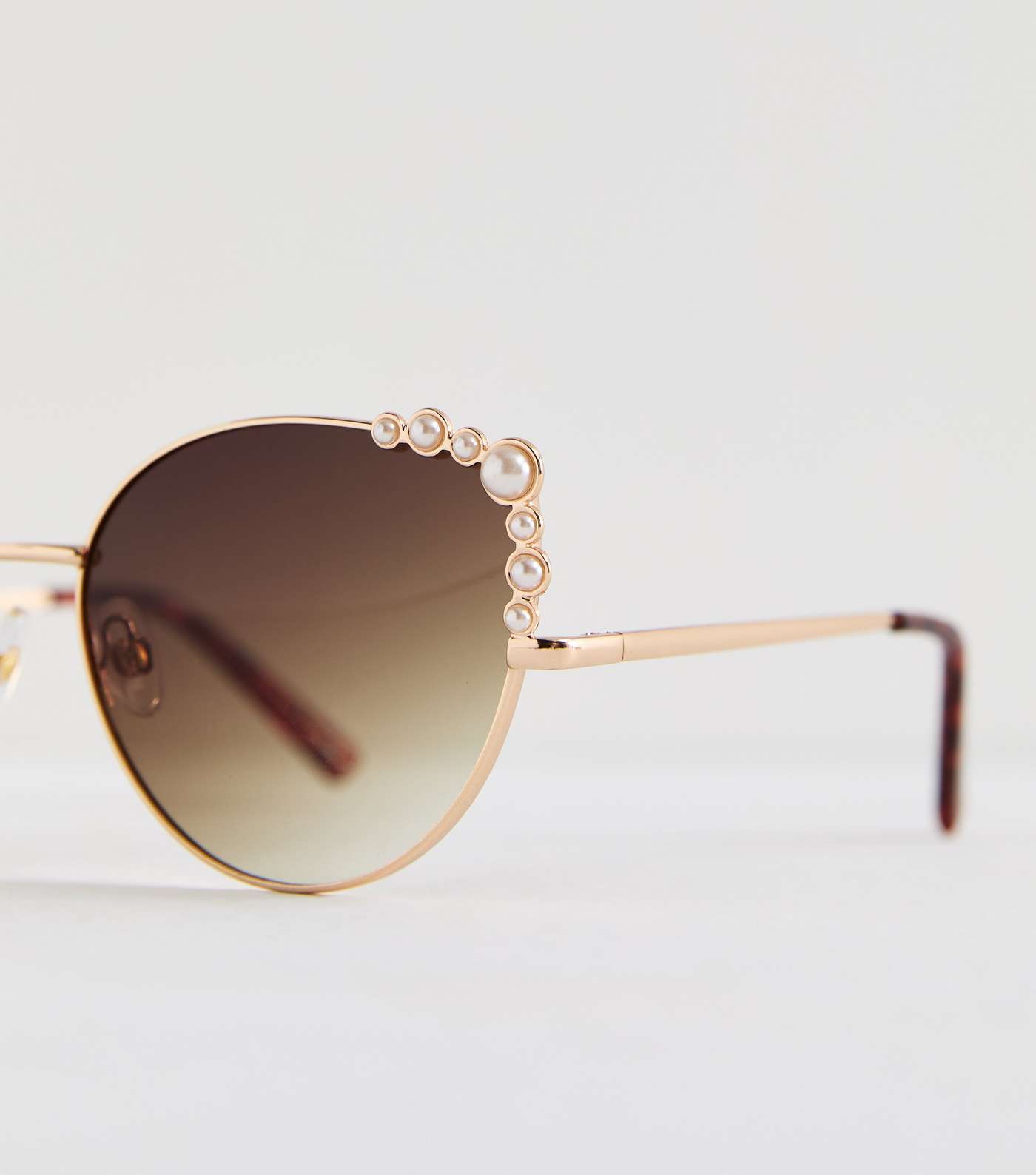 Gold Faux Pearl Round Sunglasses Image 3