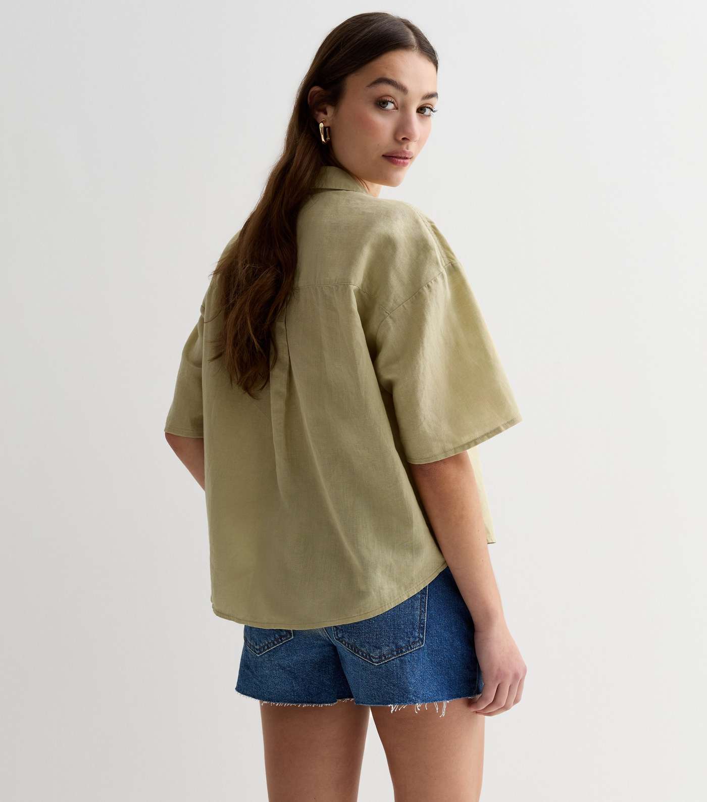 Light Green Linen-Cotton Short Sleeve Boxy Shirt Image 4