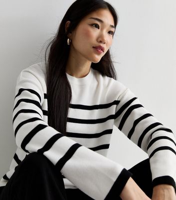 Black and white striped crew neck sweater best sale