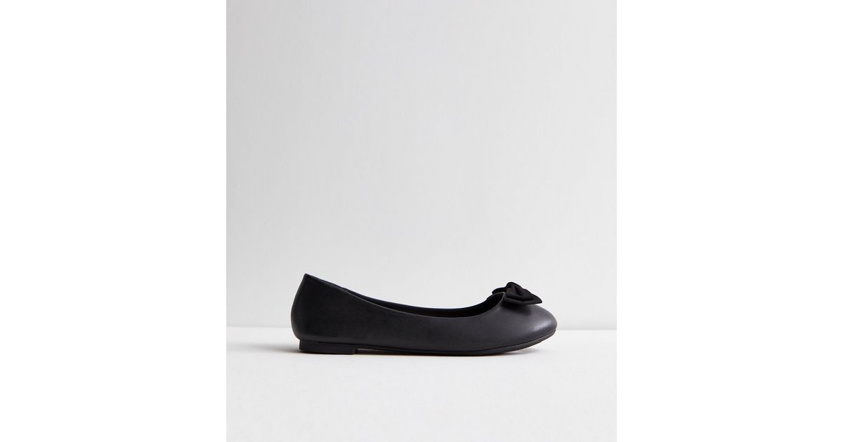 Wide Fit Black Leather-Look Bow Ballerina Pumps | New Look