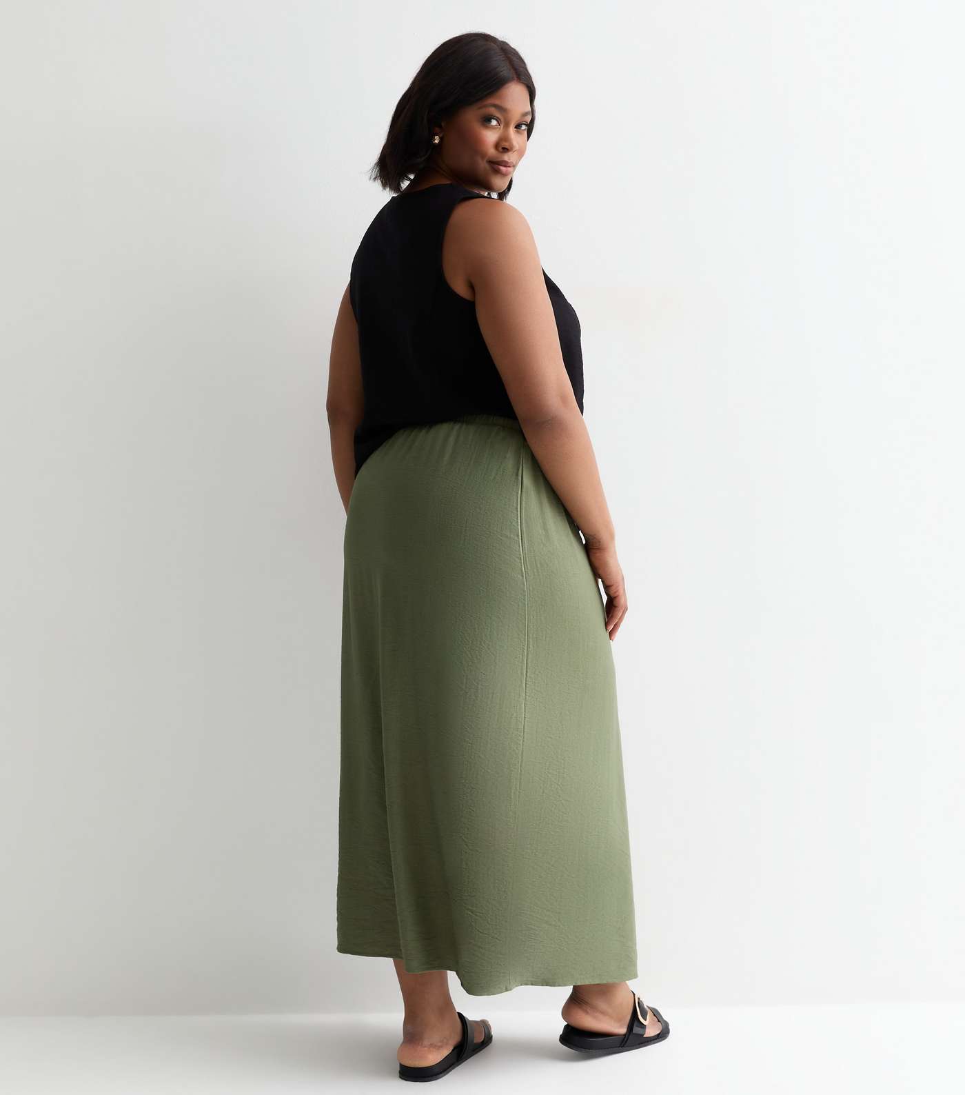 Curves Khaki Textured Split Front Midi Skirt Image 4