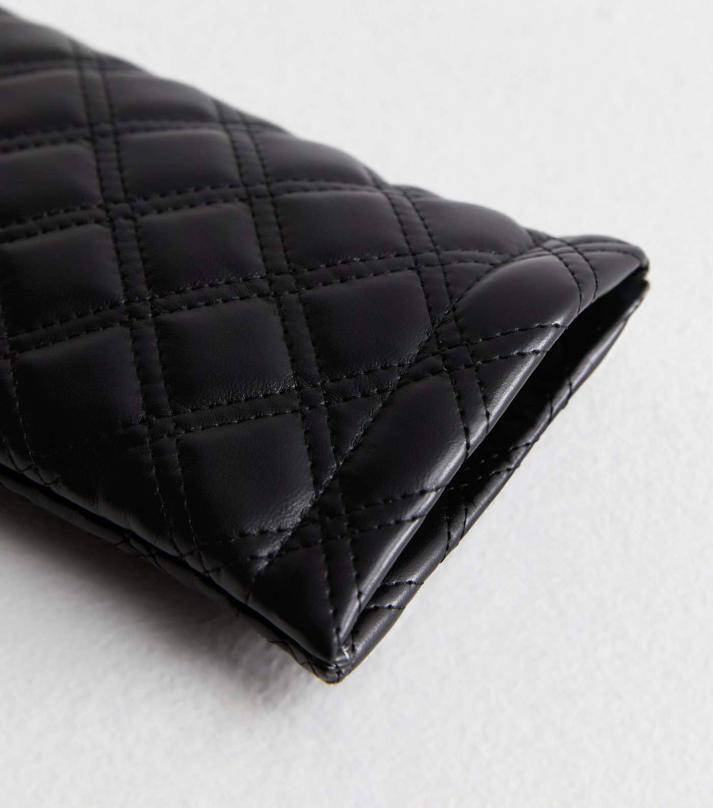 Black Quilted Sunglasses Case Image 3