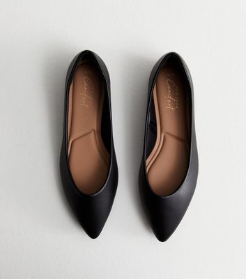 Black leather 2024 flat shoes