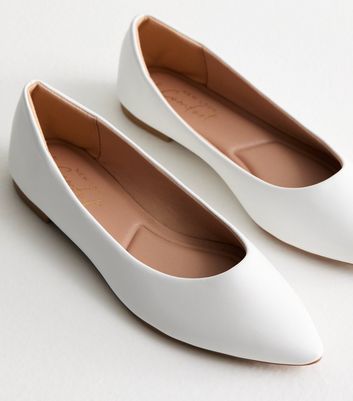 White Leather-Look Pointed Ballerina Pumps New Look