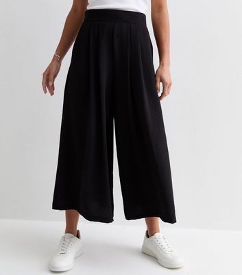 Petite Black High Waist Wide Leg Crop Trousers New Look