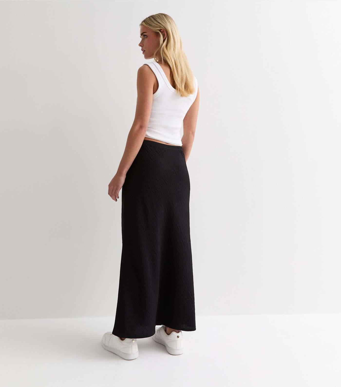 Petite Black Textured Midi Skirt Image 4