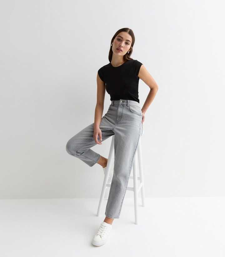 Pale Grey High Waist Mom Jeans New Look