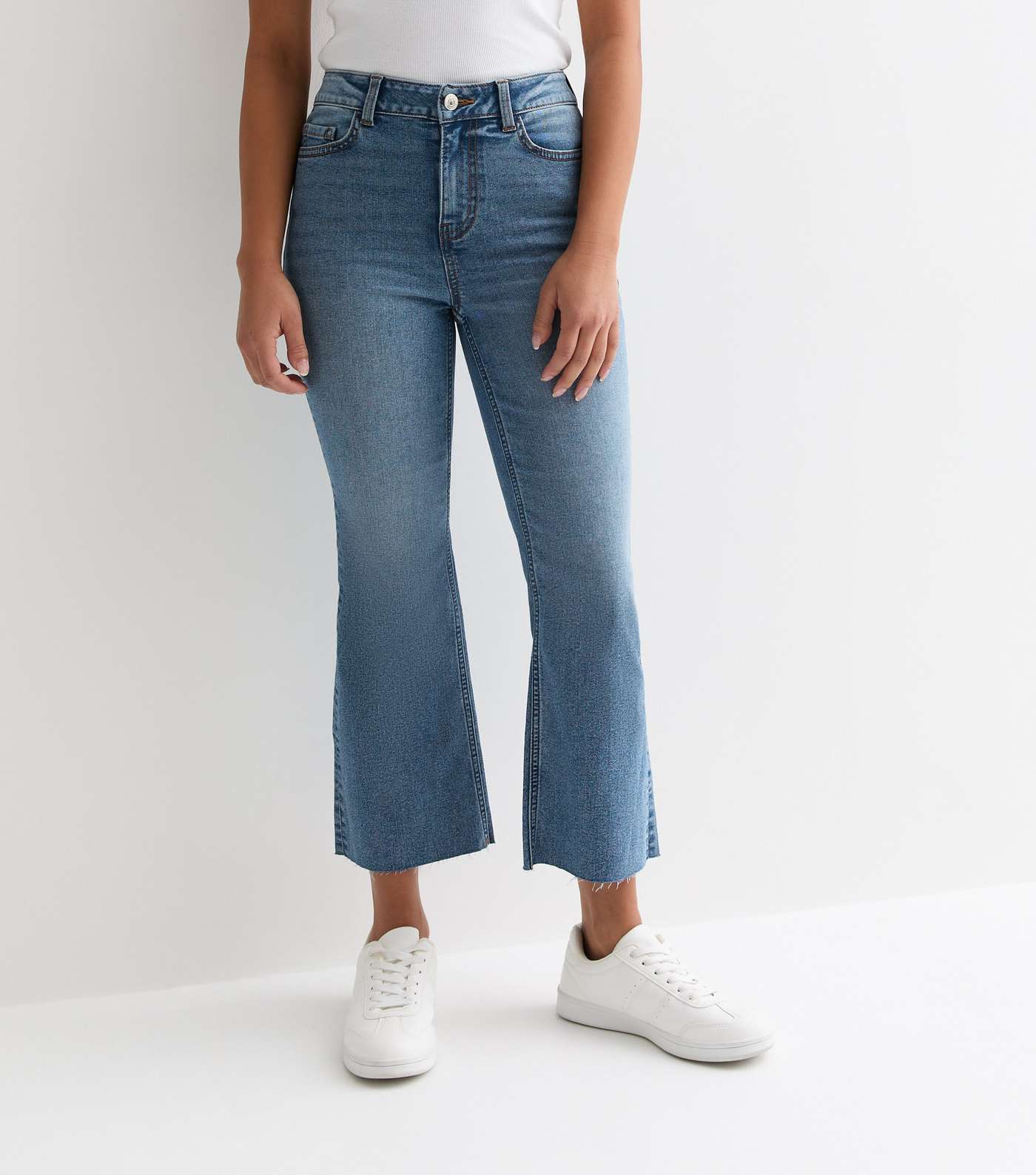 Petite Blue Melody Flared Crop Jeans Image 3