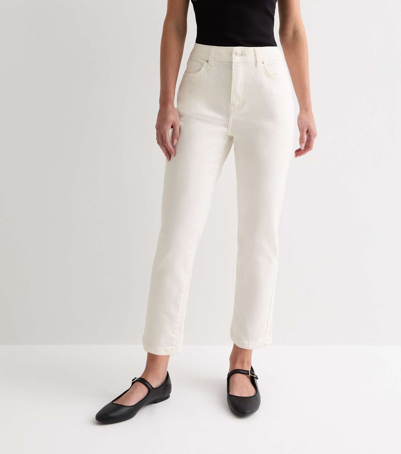 Petite Off White Ankle Grazing Hannah Straight Leg Jeans Image 2
