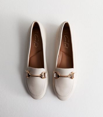 Off White Leather-Look Snaffle Trim Loafers New Look