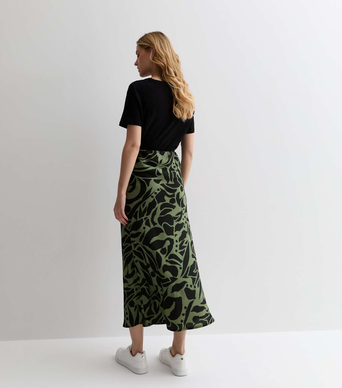 Green Pattern High Waist Midi Skirt Image 4