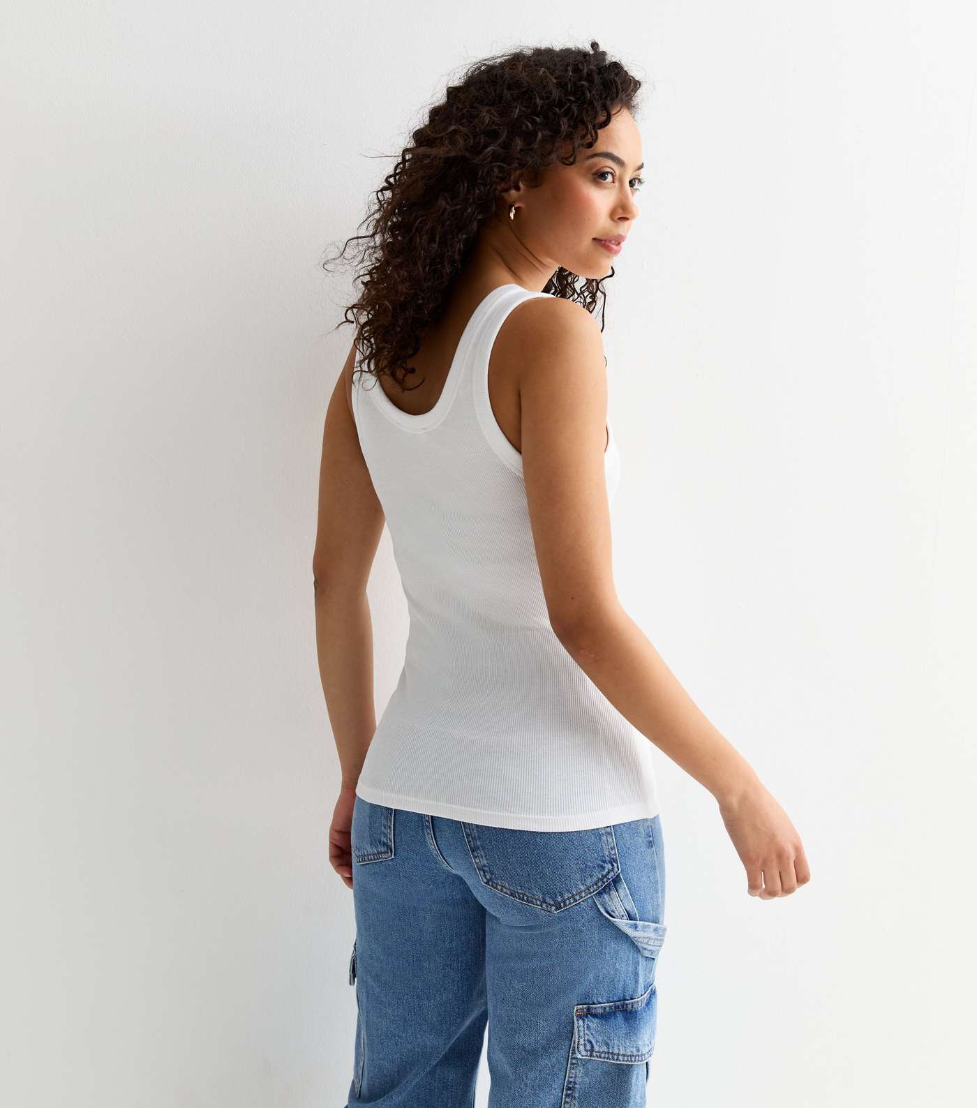 Tall White Wide Trim Ribbed Scoop Neck Vest Image 4