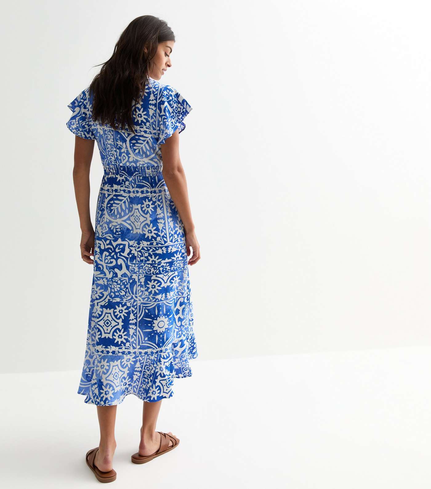 Blue Abstract Print Shirred Waist Midi Dress Image 5
