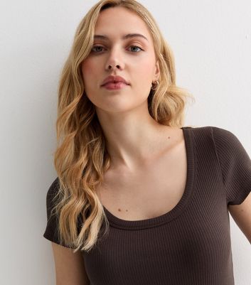 Dark Brown Ribbed Scoop-Neck T-Shirt New Look