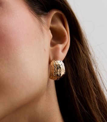 Gold Tone Textured Wide Stud Earrings New Look