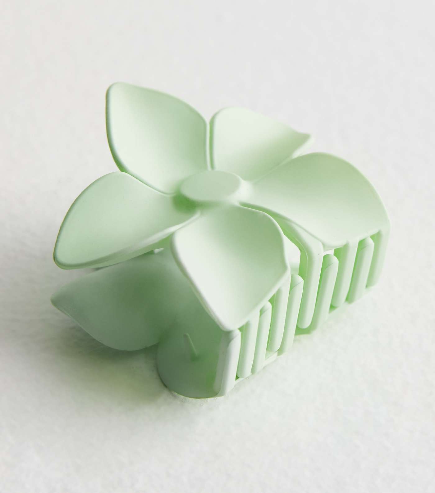 Green Matte Flower Hair Claw Clip Image 2
