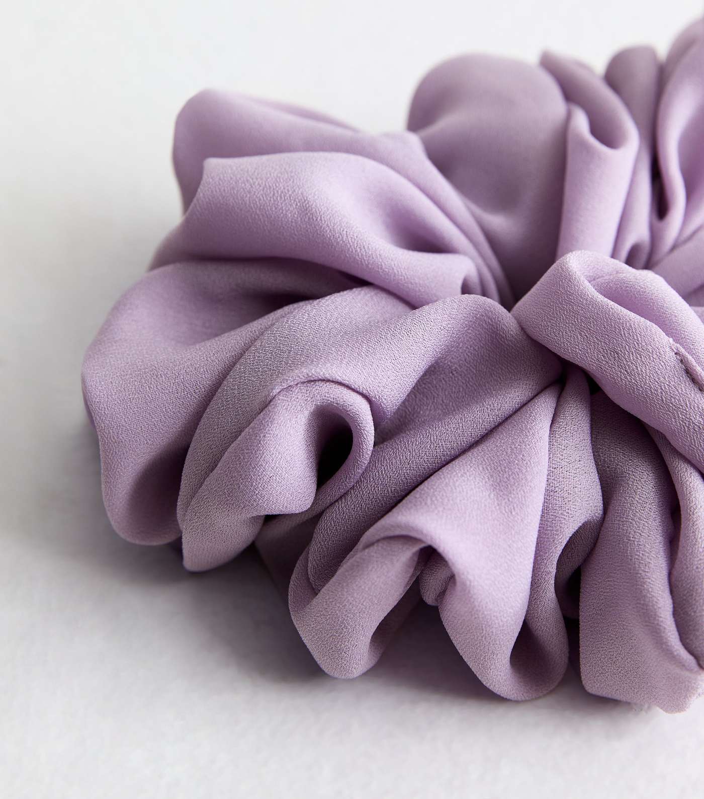 Light Purple Ruched Oversized Scrunchie Image 3