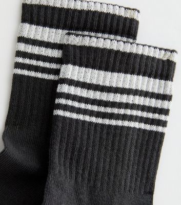 Dark Grey Stripe Ribbed Tube Socks New Look