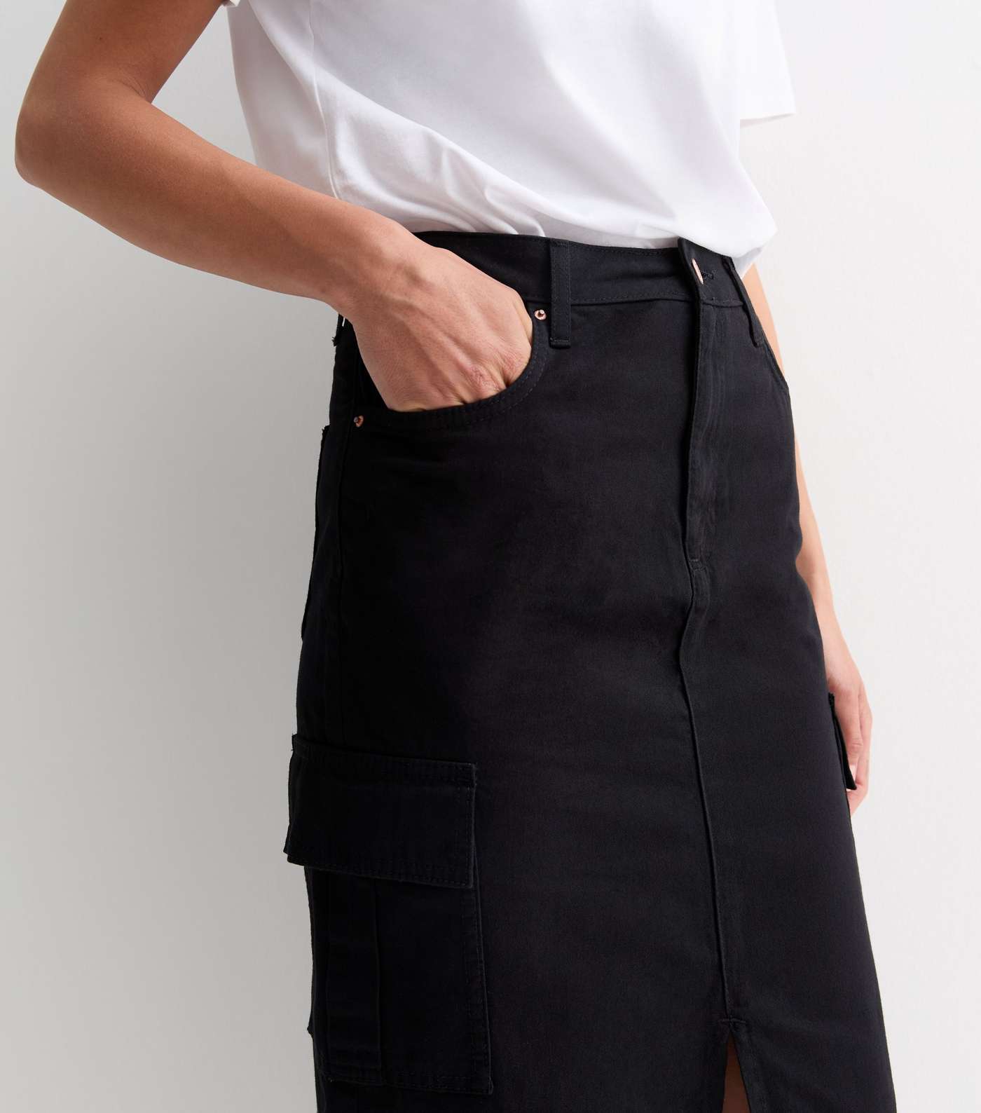 Black High Waist Split Front Cargo Maxi Skirt Image 2