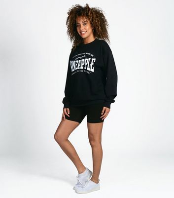 Black logo jumper best sale