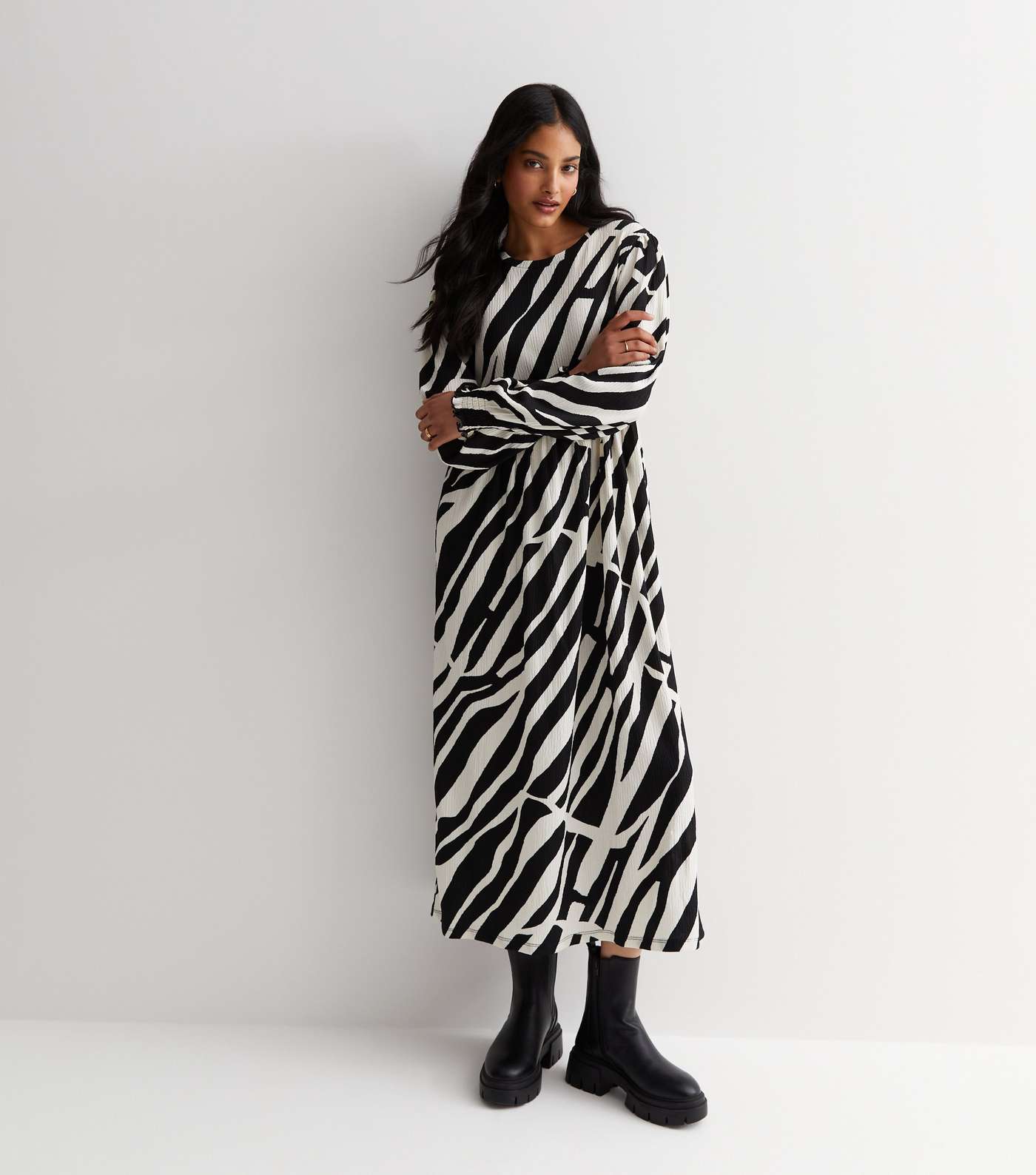 Black Zebra Crinkle Jersey Midi Smock Dress Image 3