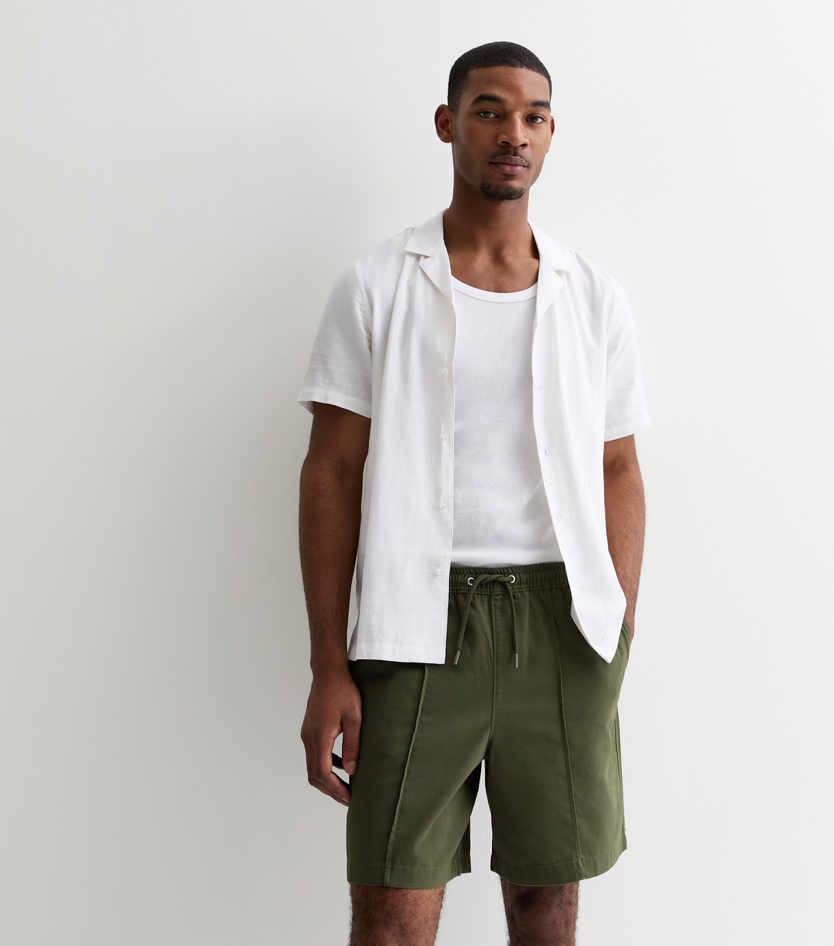 Men's Khaki Relaxed Elasticated Cotton Pintuck Shorts New Look