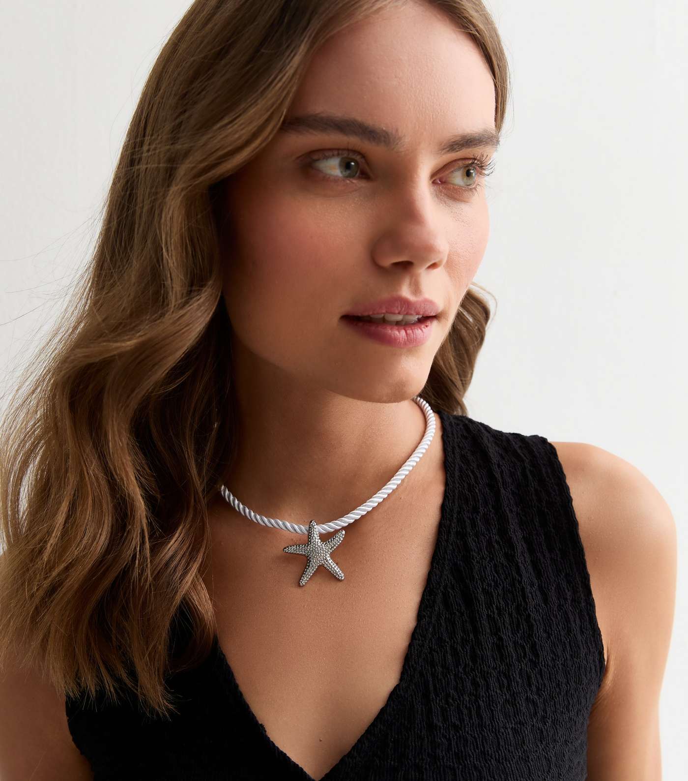 Silver Starfish Rope Necklace Image 2