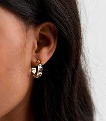 Gold Geometric 18mm Hoop Earrings