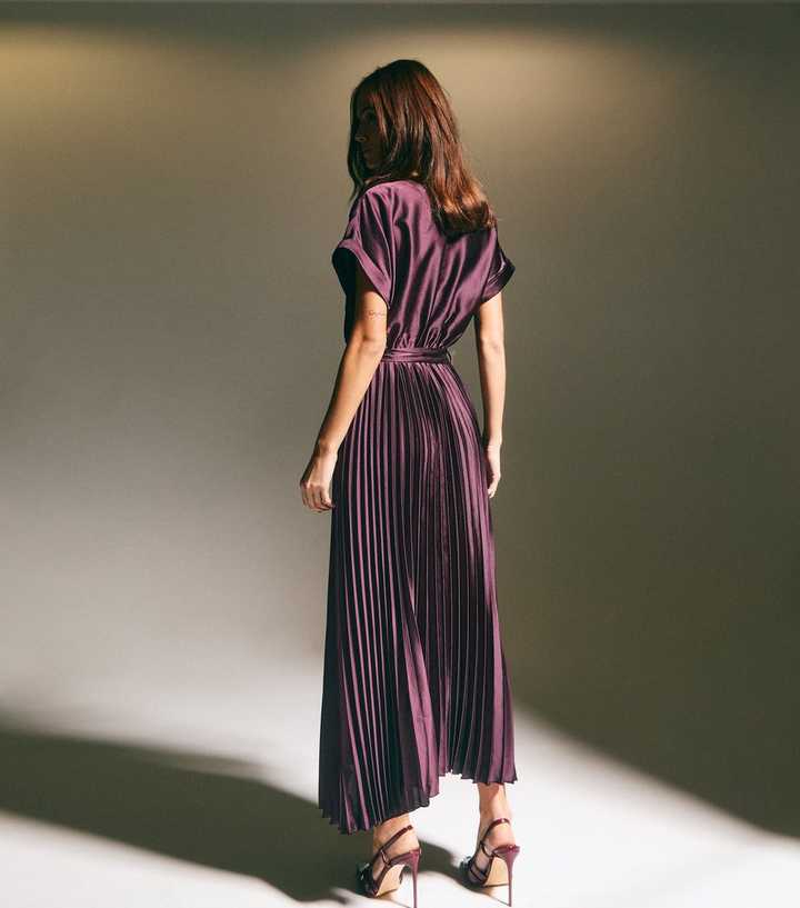 Burgundy Pleated Satin Midi Dress | New Look Burgundy Pleated Satin Midi Dress | New Look