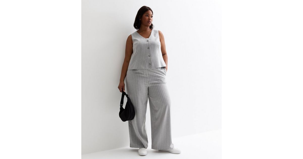 Cropped Wide Leg Trousers in Light Grey